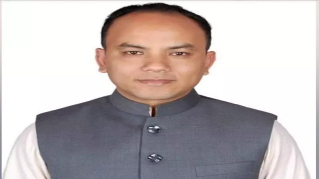 কার্যক্রম নিষিদ্ধ আ.লীগের কেন্দ্রীয় নেতা গ্রেপ্তার